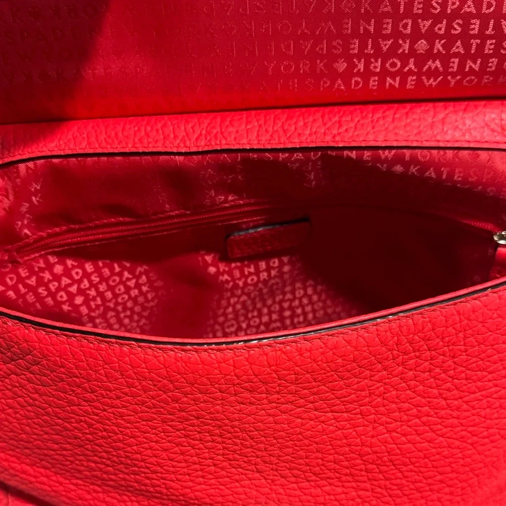 ❤️ Kate Spade Turnlock Elegant Red Leather Shoulder Bag – Timeless & Chic - Picture 7 of 7